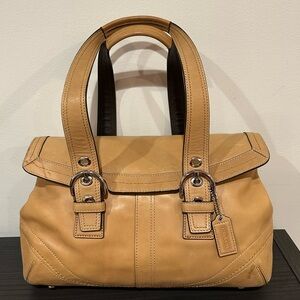 Coach Soho Camel Leather Flap Shoulder Bag EUC
